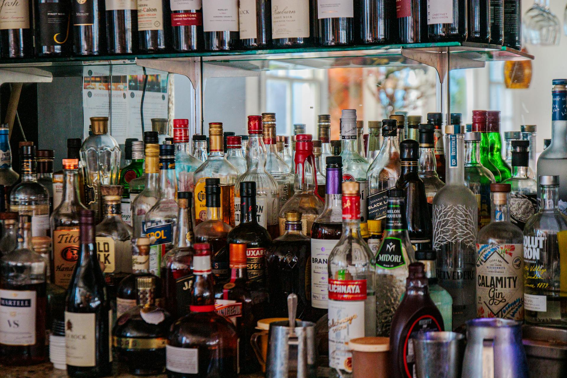 Revitalizing-Urban-Nightlife-How-Pub-Crawls-Contribute-to-City-Vibrancy-in-Philadelphia-PA